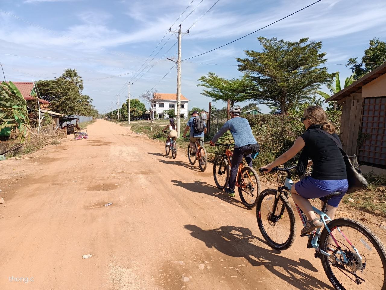 Phnom Penh to Kirirom National Park: E-Bike, Hike & Ecotourism Adventure